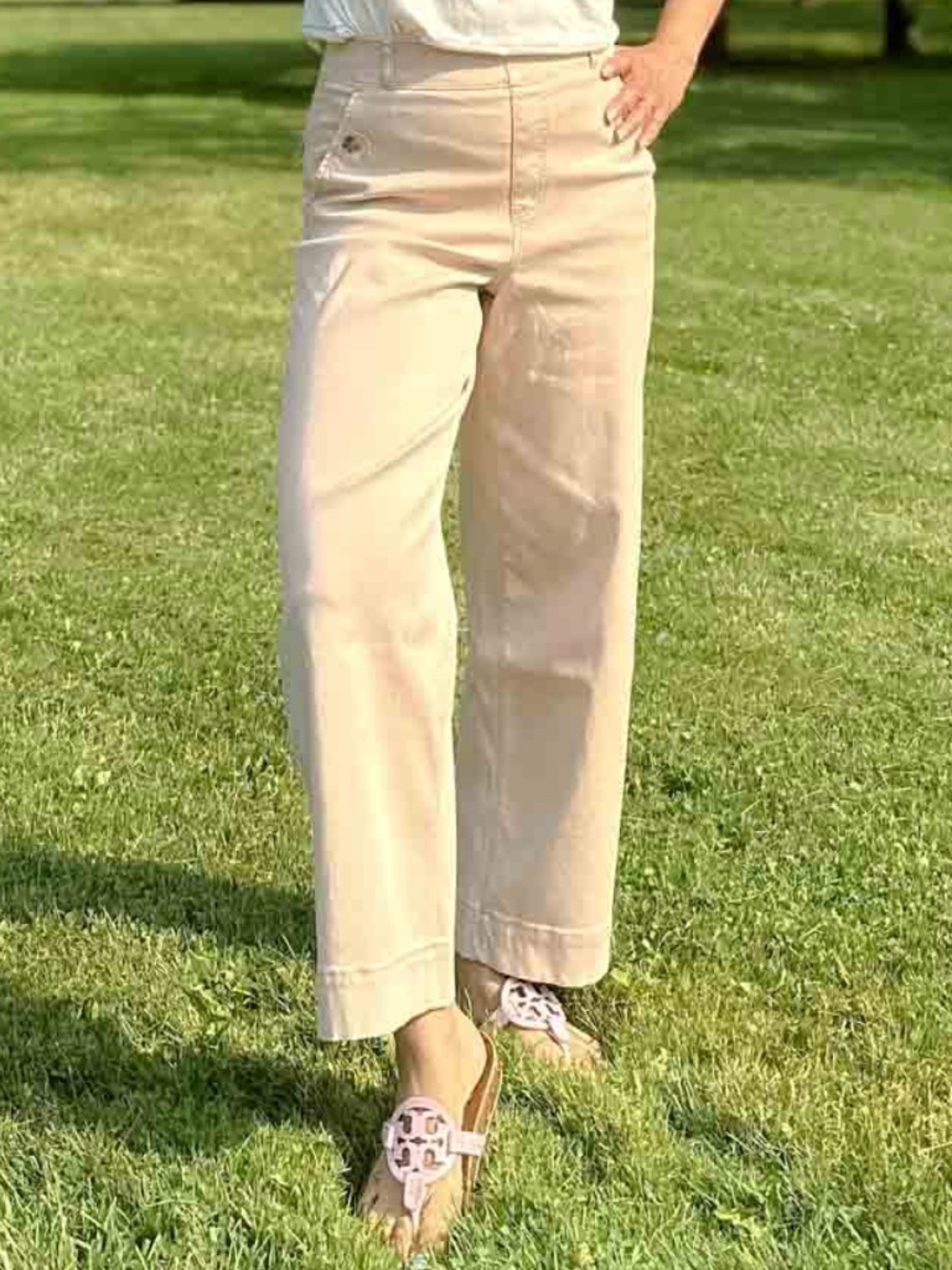 SPANX Stretch Twill Cropped Pant Beige Size Medium